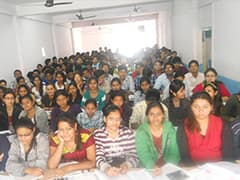 Achiever's Commerce Classes